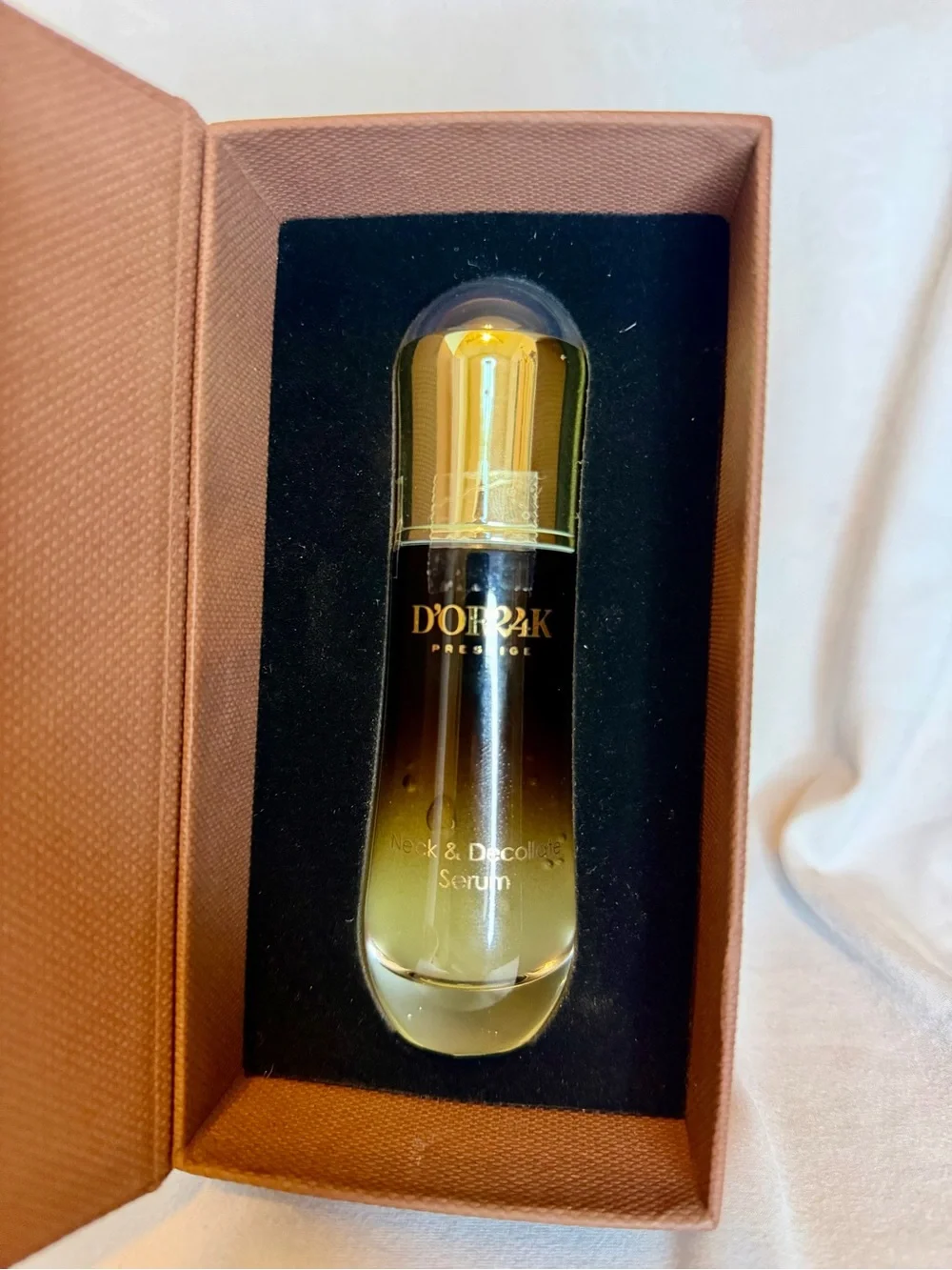 D’OR24K Prestige Endless Beauty Neck & Décolleté Serum – 1.35 fl oz (40 mL)